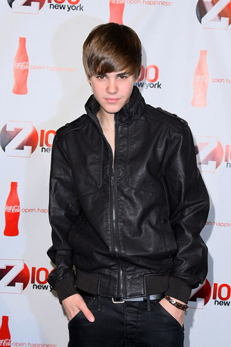Justin Bieber in black jacket