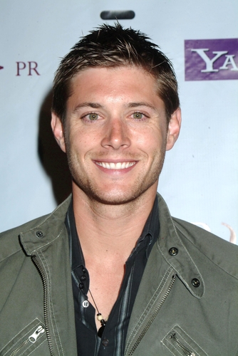 Jensen Ackles beautiful green eyes