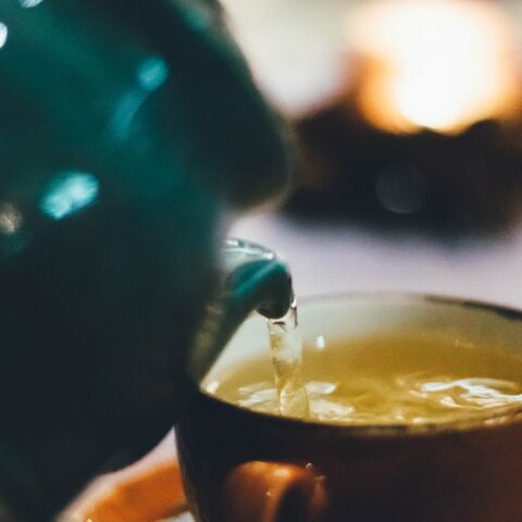 5 Reasons Why Everyone Should Drink Green Tea