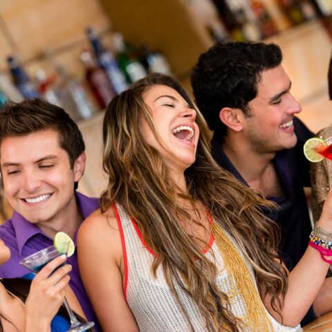 5 Best Ways to Make Him Notice You at a Party