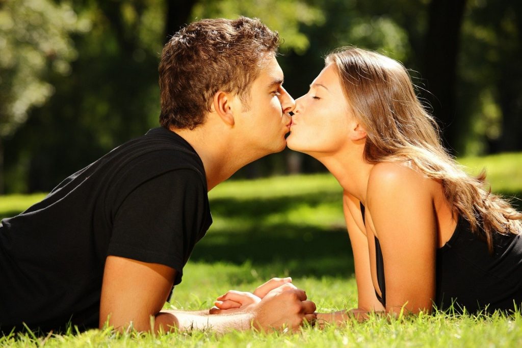 7 Advantages of a Live-in Relationship