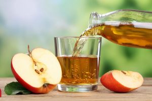 6 Health Benefits of Drinking Apple Juice