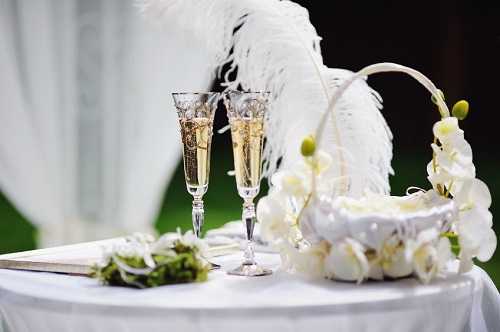 Feather wedding bouquet