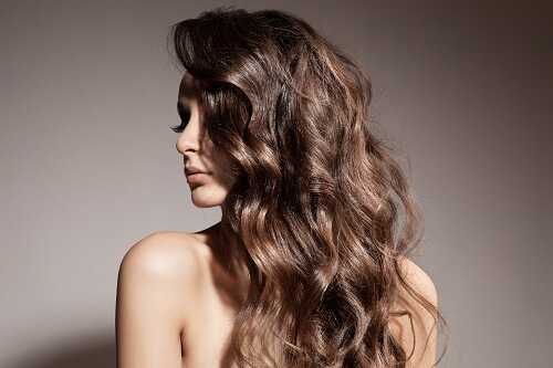 Boho loose waves hairstyle