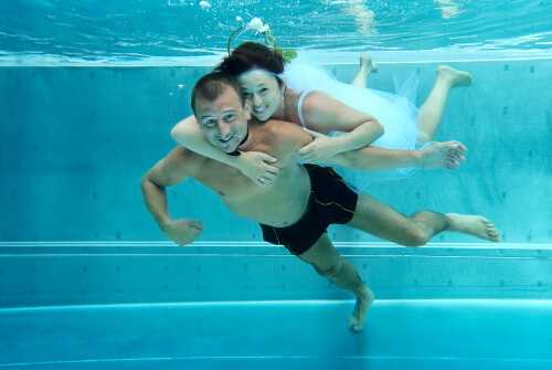 Underwater wedding