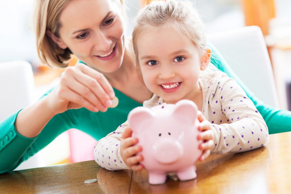 5 Easy Ways to Teach Your Kids About Money