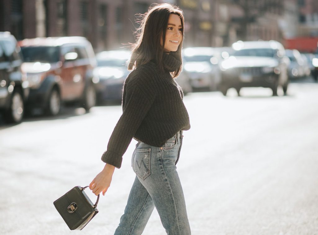 7 Popular Colors and Styles of Jeans to Wear this Fall