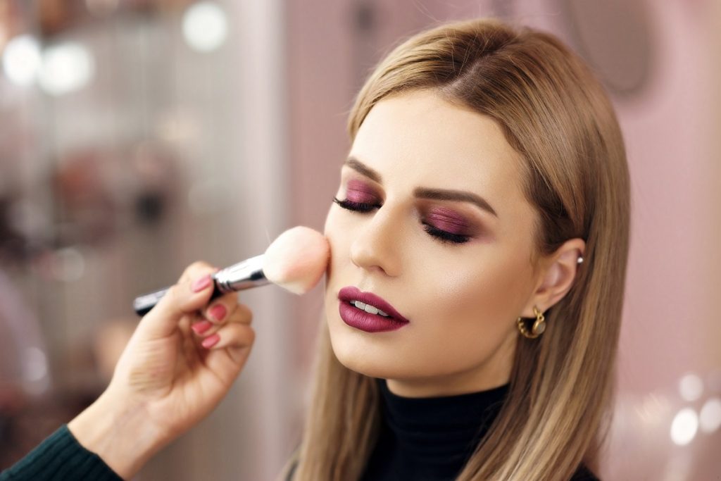 7 Tips for Making Your Makeup Last All Day