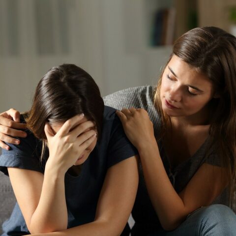 7 Tips for Supporting a Friend in an Abusive Relationship