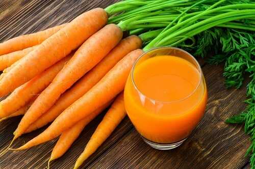 Brazilian women drink carrot juice to get a deeper tan