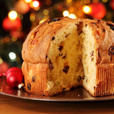 10 Traditional Christmas Foods All Over the World