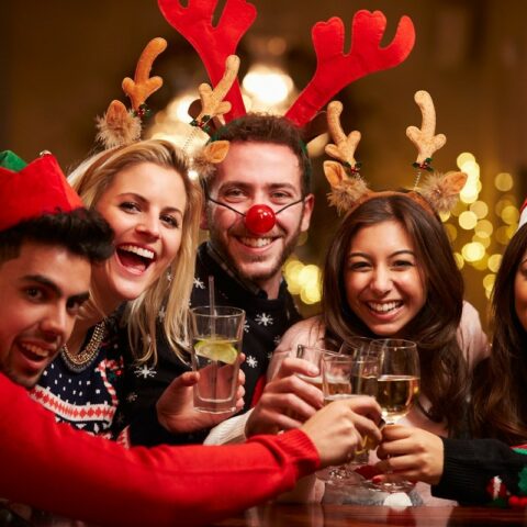 11 Best Christmas Party Games