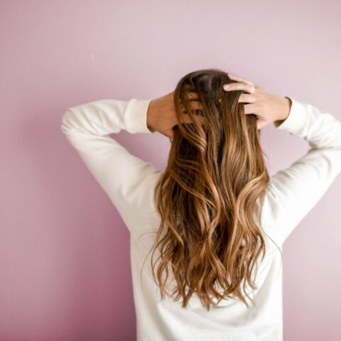 9 Causes of Dry Hair and How to Fix It