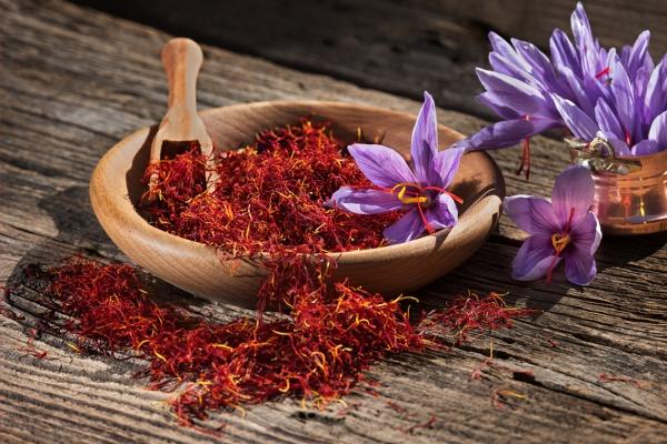 Foods That Help Fight Cellulite Saffron