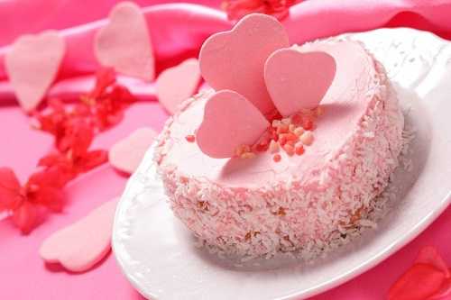 The Peek-a-boo heart cake