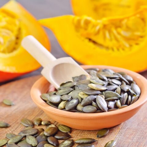 9 Incredible Reasons to Eat Pumpkin Seeds Right Now