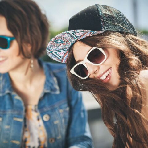 7 Ways to Stay a Positive Friend during Hard Times