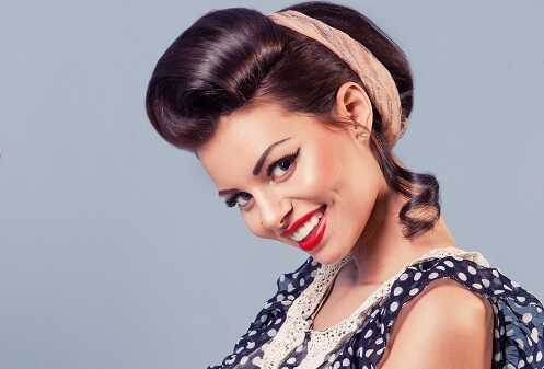 1940s Pinup Girl Classic Look