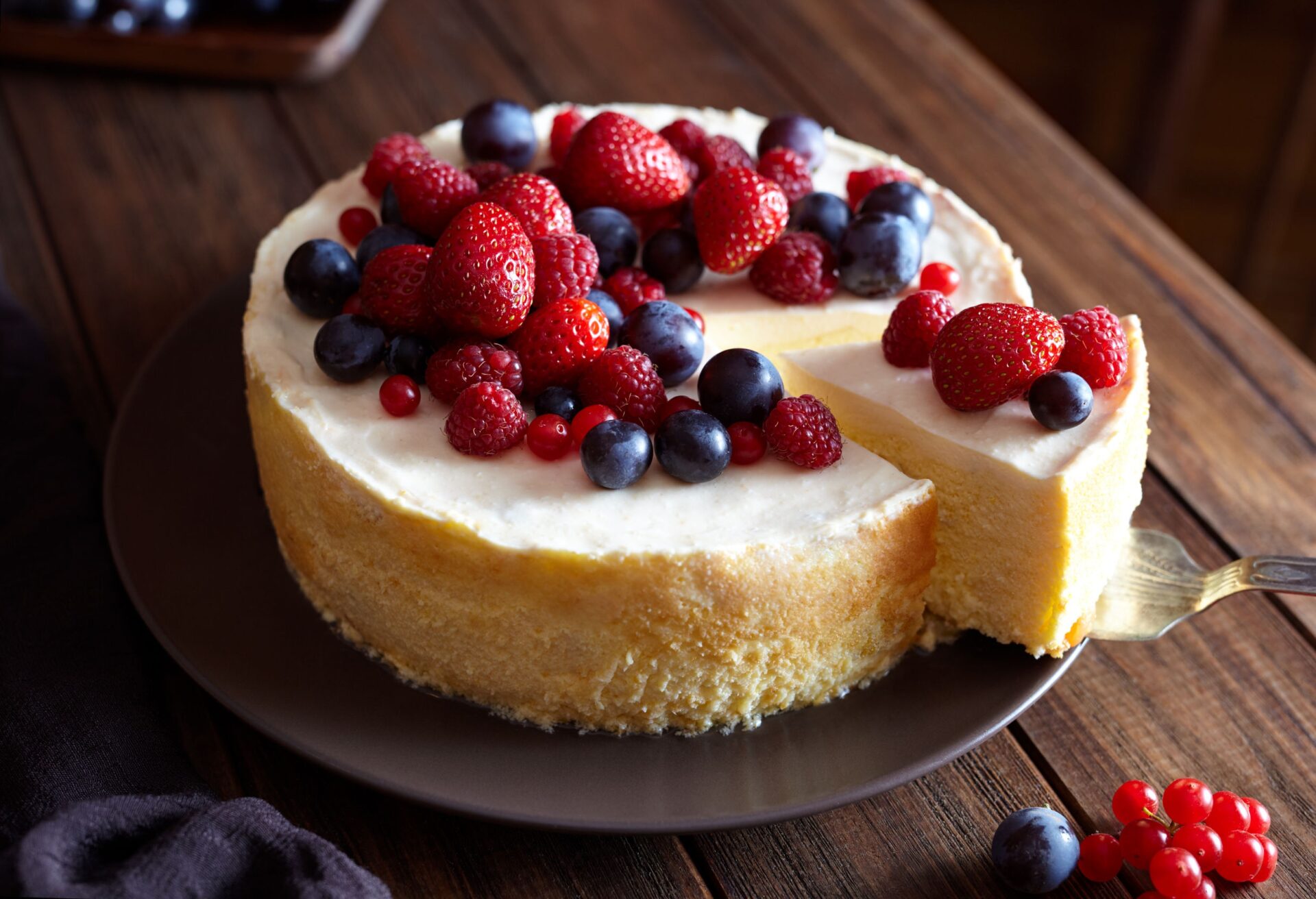 10 Delicious Summer Cheesecake Recipes