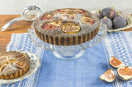 Fig and almond filling