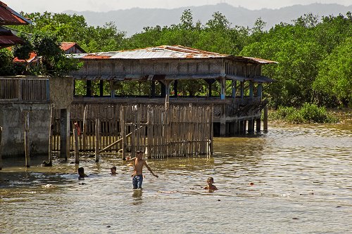 Nzulezu Stilted Village