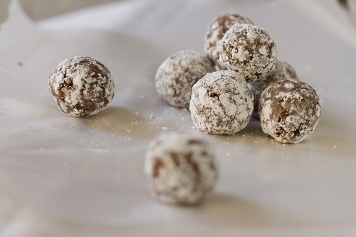 Pecan balls