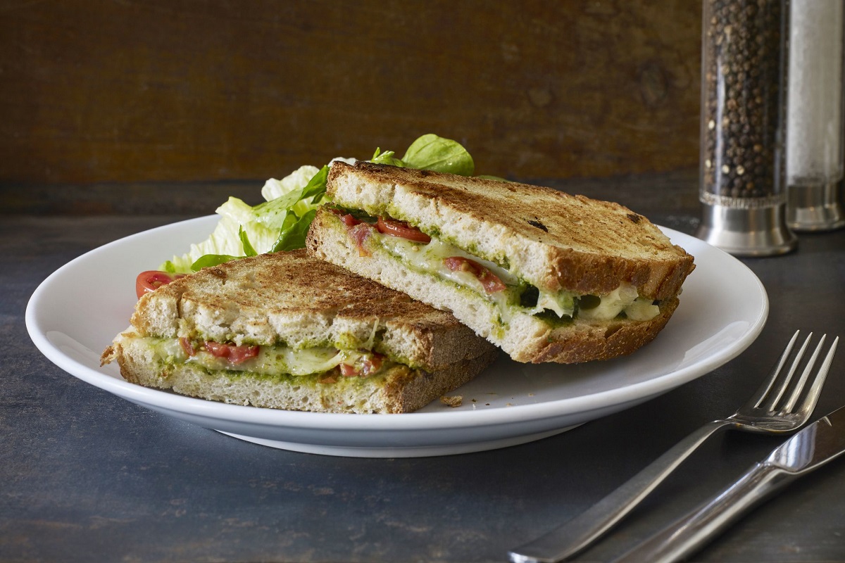 Pesto Tuna Salad Sandwiches