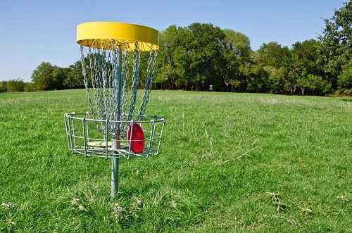 Play disc golf