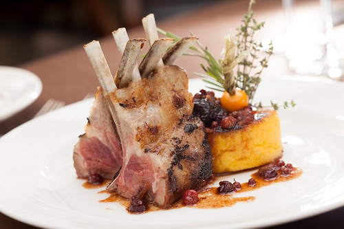 Roast lamb with apricot