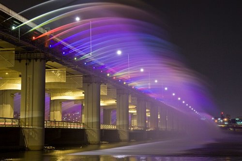 The Moonlight Rainbow Fountain in Seoul South Korea