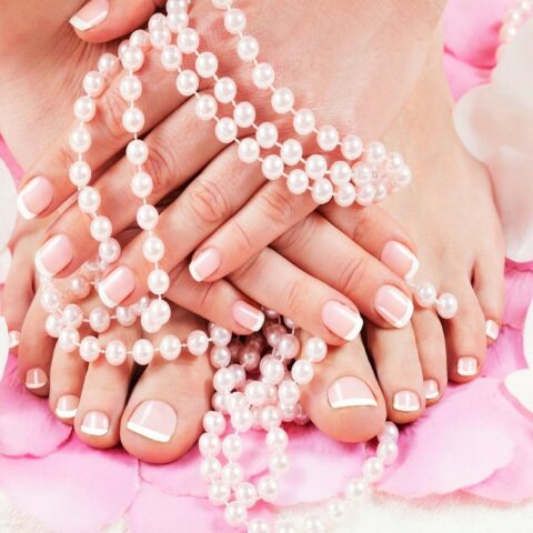 10 Steps to a Perfect French Pedicure