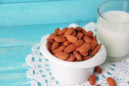 Almonds and almond milk