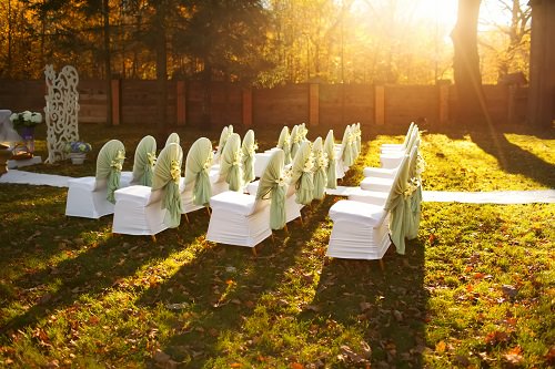 An outdoors wedding