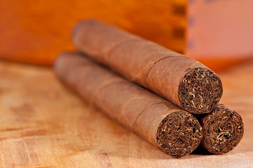 Try Cuban cigars at the Cigar Museum