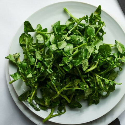 Why Smokers Should Eat Watercress Every Day