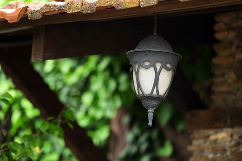 Iron Lanterns - rustic wedding ideas