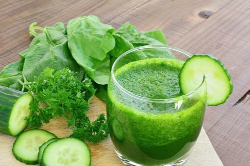 Cucumber-kale smoothie