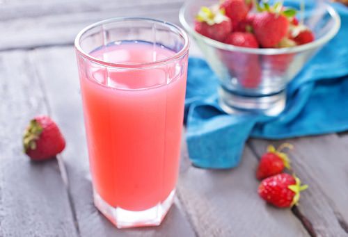 Detoxifying your liver with strawberry juice