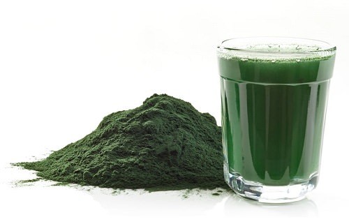 Spirulina detox breakfast drink