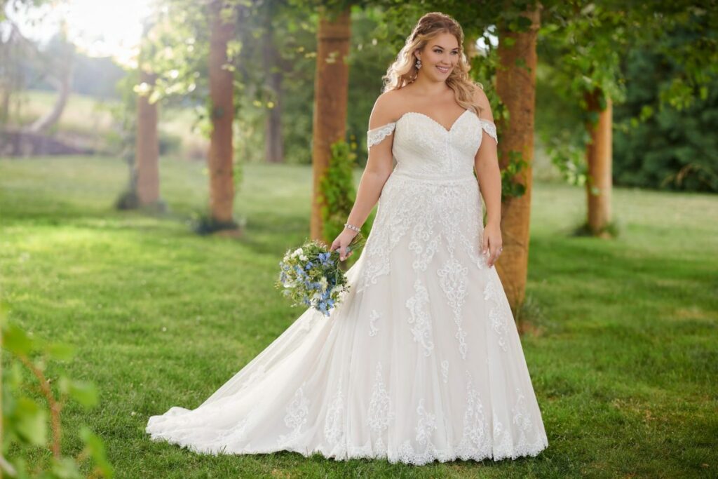 10 Tips for Plus Size Wedding Dress Shopping