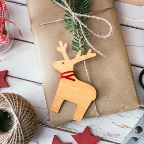 11 Easy and Cheap Christmas Crafts