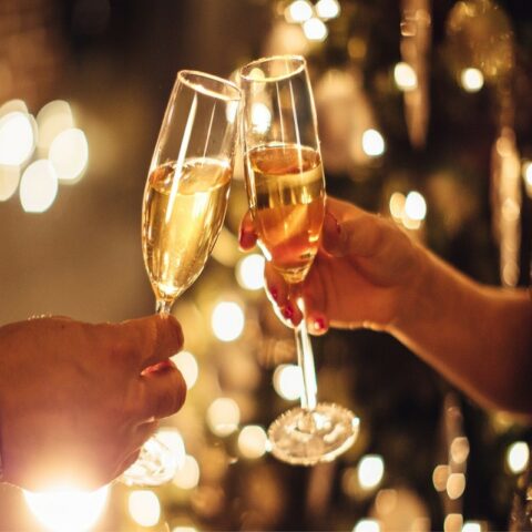 10 Romantic New Year’s Celebration Ideas for Couples