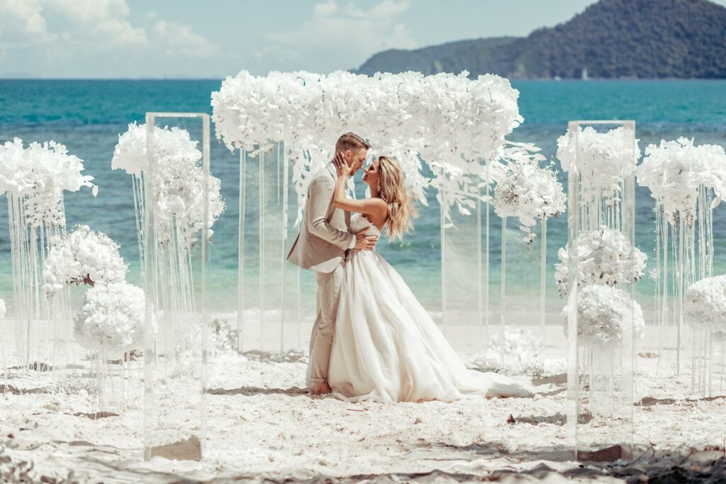 10 Smart Ways to Plan a Destination Wedding