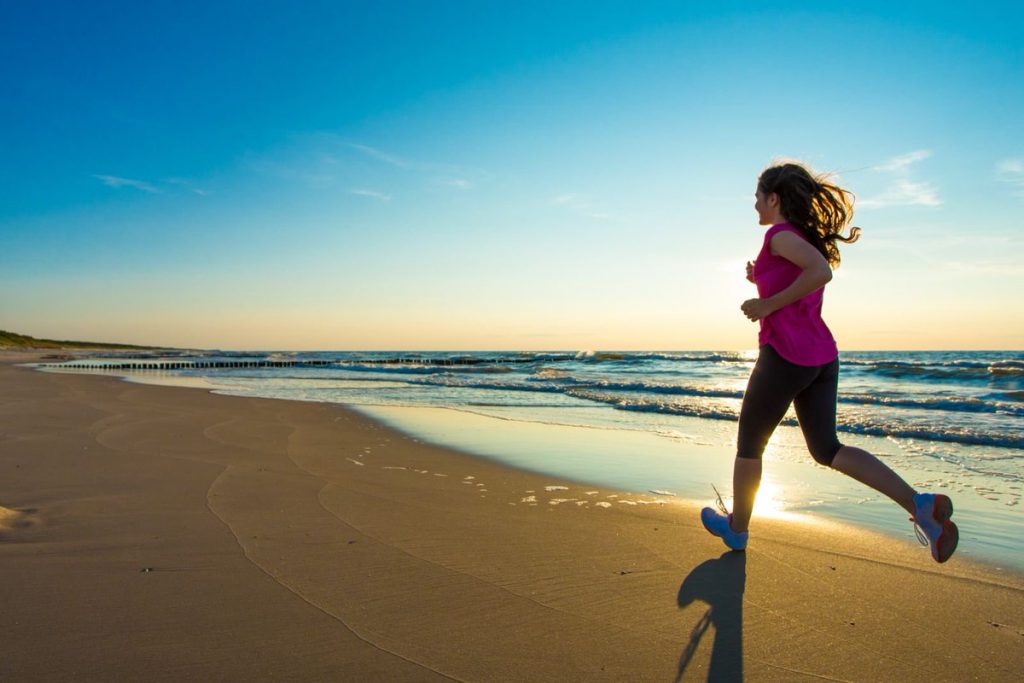 7 Handy Tips for Exercising Safely in the Heat