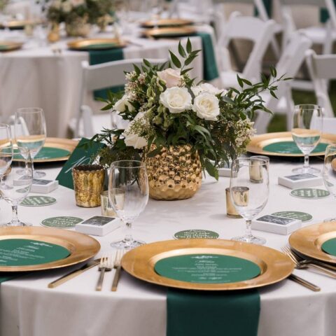 10 Fabulous Emerald-Themed Wedding Ideas