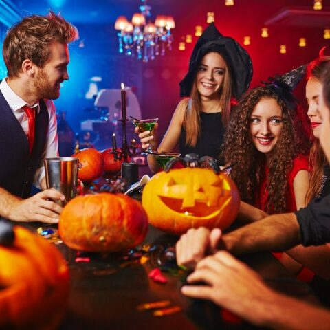 10 Honestly Creepy Halloween Party Themes