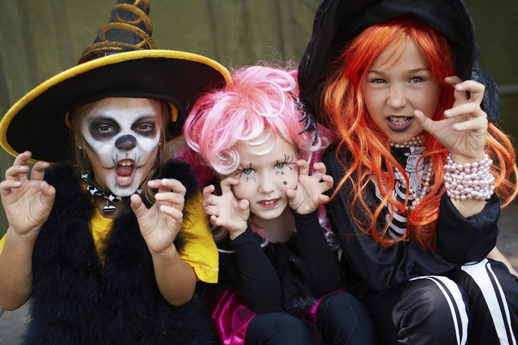 10 Kid-Friendly Halloween Party Games