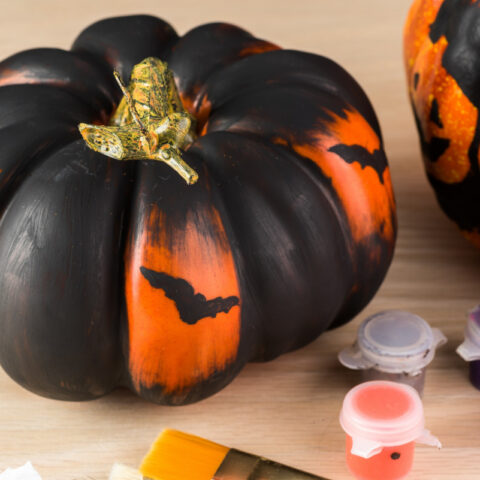 8 Glorious Pumpkin Decorating Ideas