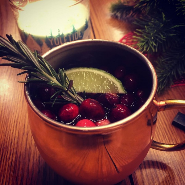 4 Moscow Mule Recipes - Cranberry Moscow Mule