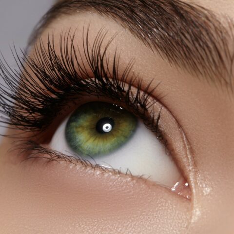 The Secret of Getting Beautifully Long Eyelashes